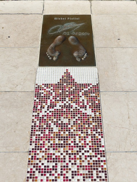 更是战术智 更是战术智